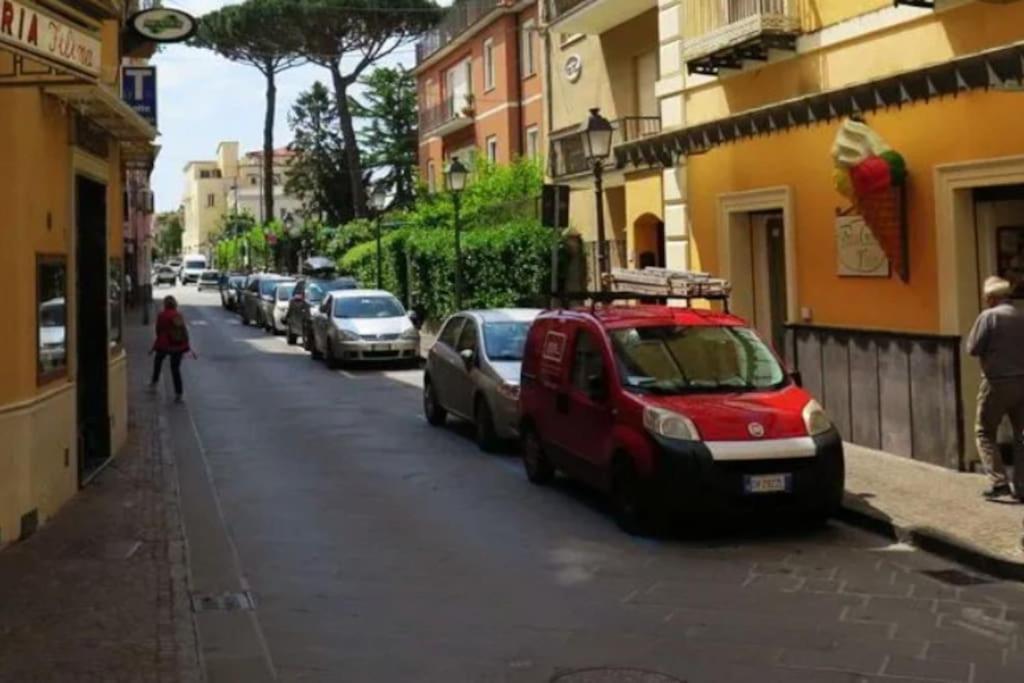 Green Apartment In Sorrento Coast ماسّا لوبْرينسِ المظهر الخارجي الصورة